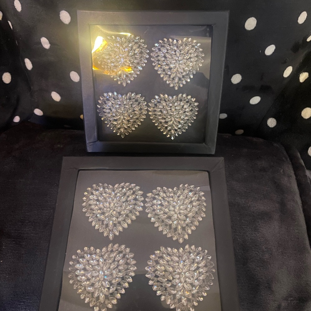 Tahari Black Napkin Rings Set